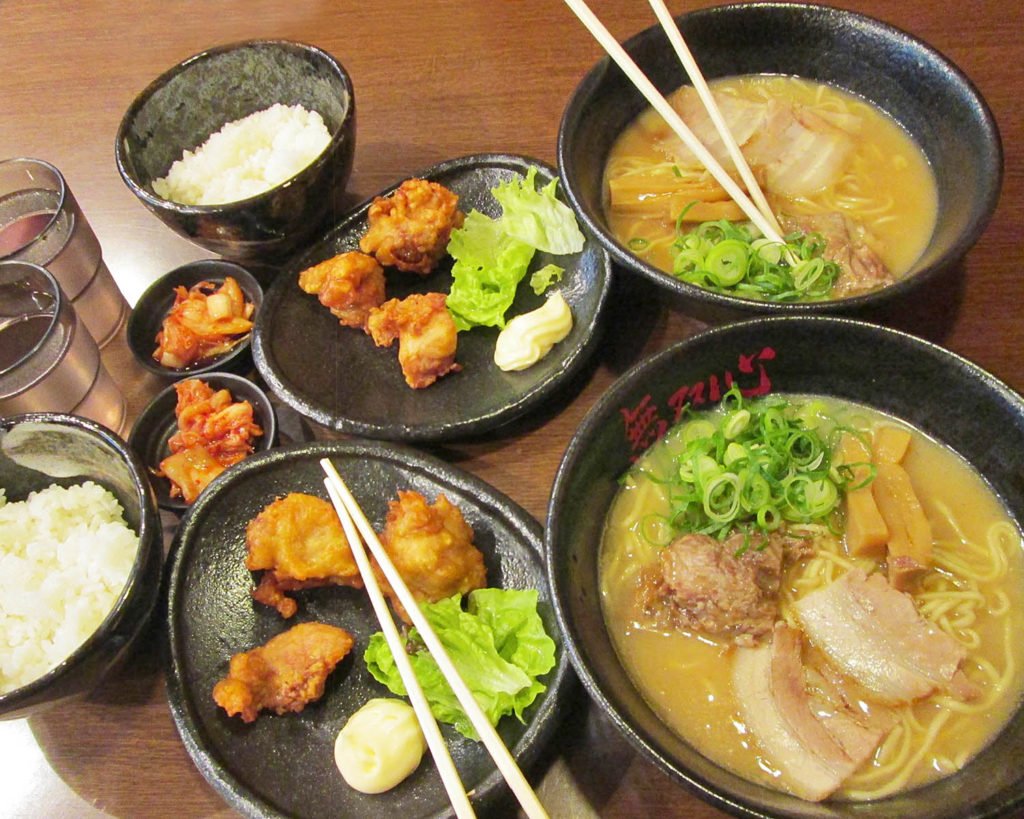 cena-a-base-di-rame-cibo-giapponese-Tokyo-Giappone-Japan-Asia-1024x819